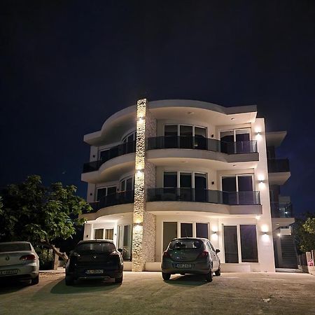 M&H Apartments Улцин Екстериор снимка