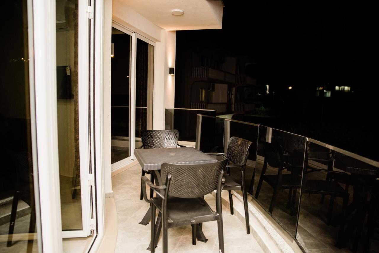 M&H Apartments Улцин Стая снимка
