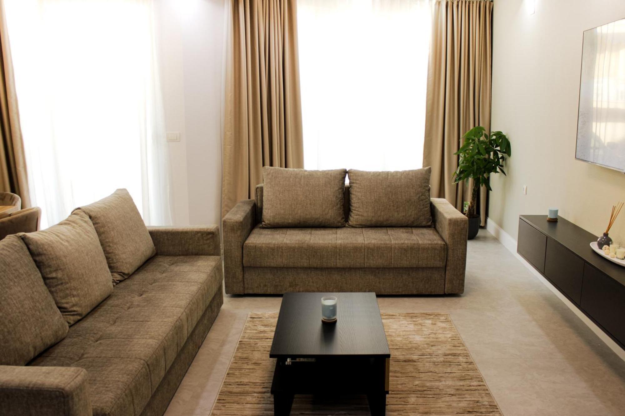M&H Apartments Улцин Екстериор снимка